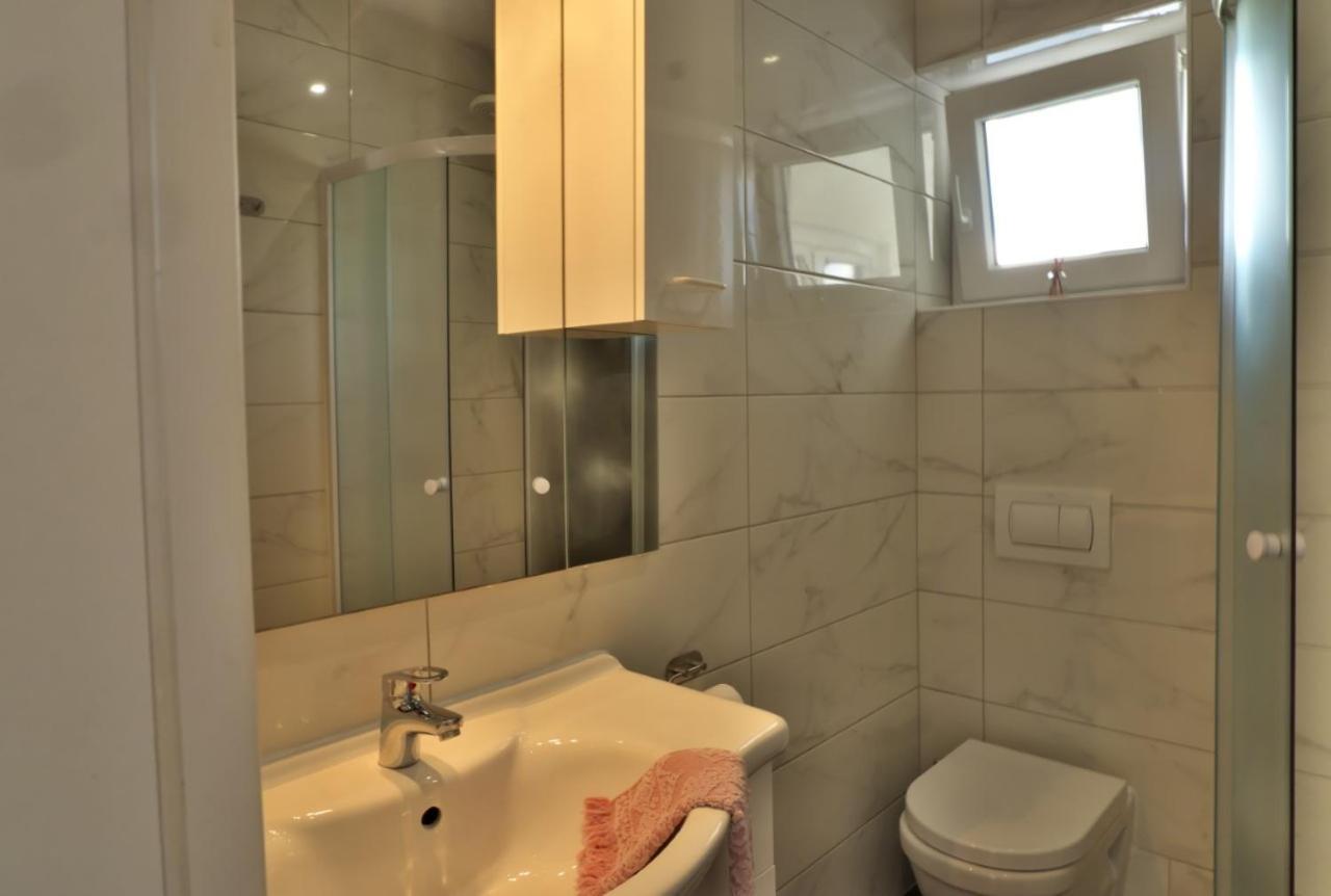 Villa Miskovic Banjole Bagian luar foto