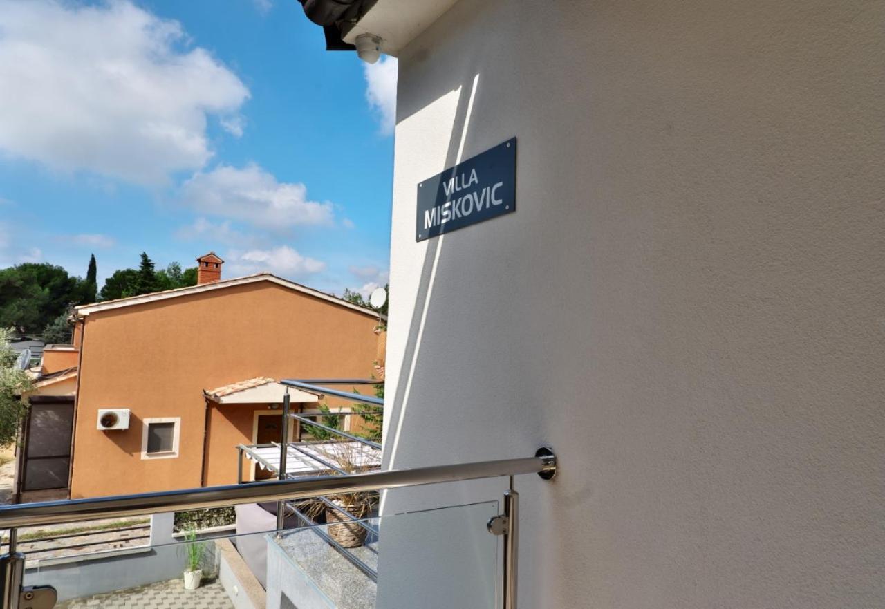 Villa Miskovic Banjole Bagian luar foto