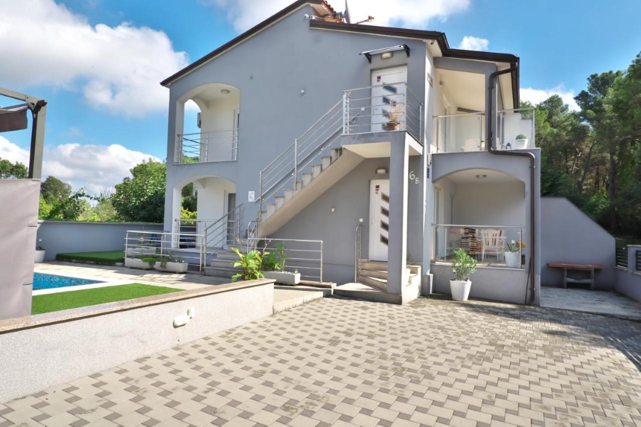 Villa Miskovic Banjole Bagian luar foto