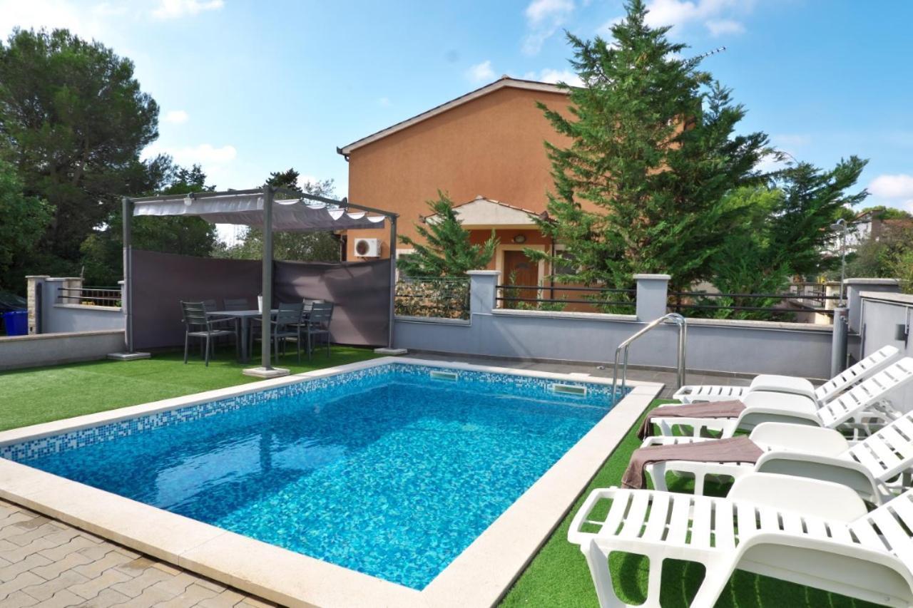 Villa Miskovic Banjole Bagian luar foto